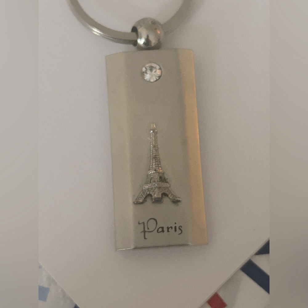 Silver Keyring Paris Rhinestone Charm Souvenir Solid Bag Swag Glam Eiffel Tower